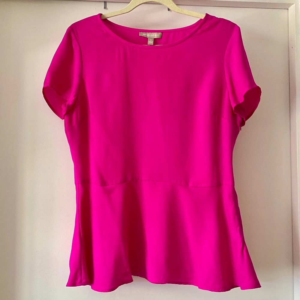 Banana Republic hot pink short sleeve blouse